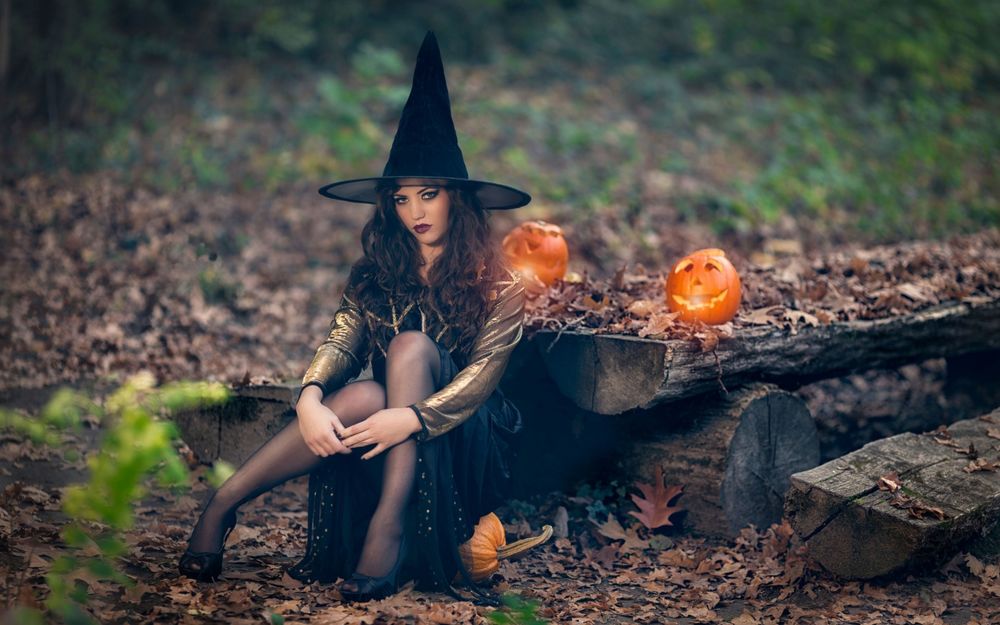 Ведьмы по знаку Зодиака: каких женщин мужчины боятся как огня - today.ua