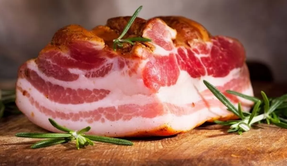 Корисні властивості сала: 6 причин, чому варто включити символ української кухні в раціон