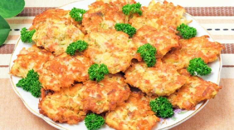Картофельные оладьи с сыром и ветчиной: простое блюдо со вкусом пиццы - today.ua