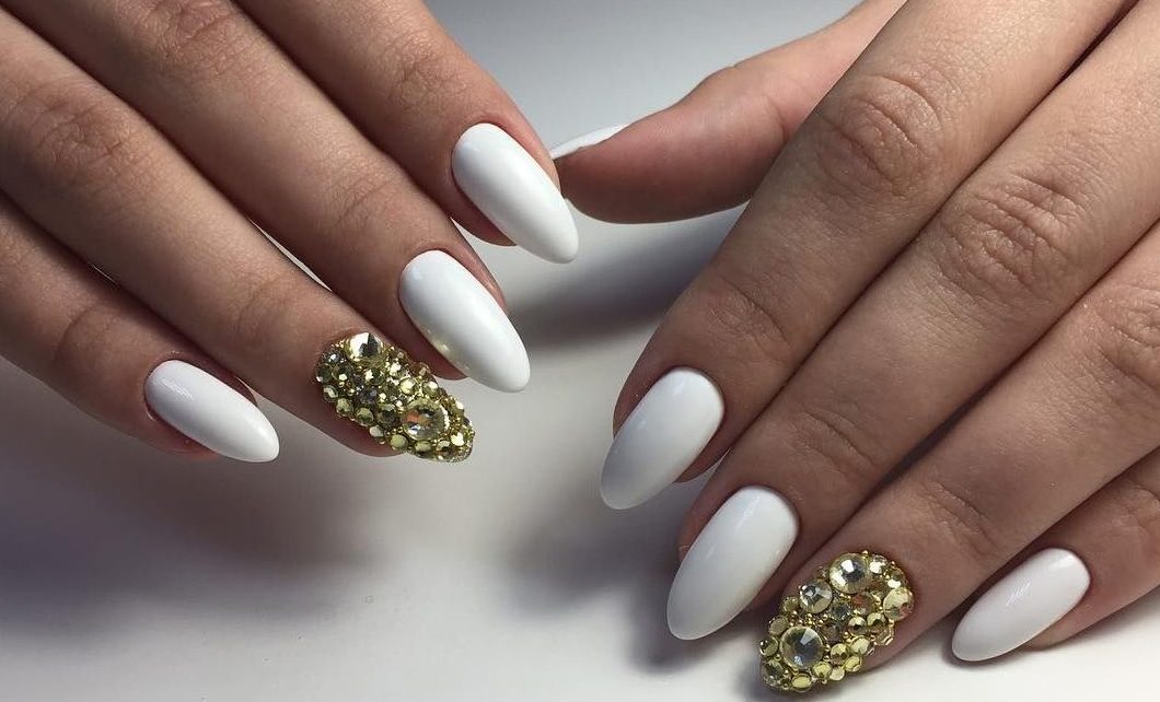 Белоснежный маникюр на все случаи жизни: стильный и универсальный нейл-арт (фото) - today.ua