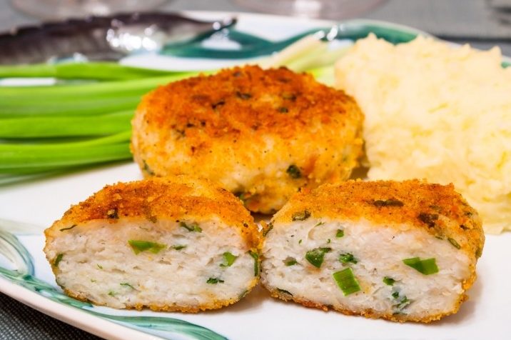 Рибні котлети без молока і яєць: смачний рецепт для найкращих господинь - today.ua