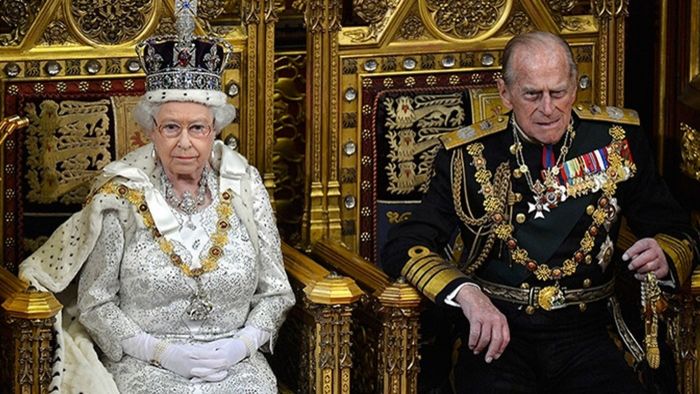 Тревожная весть из Британии: королева Елизавета срочно покинула свой дворец – вмешался коронавирус