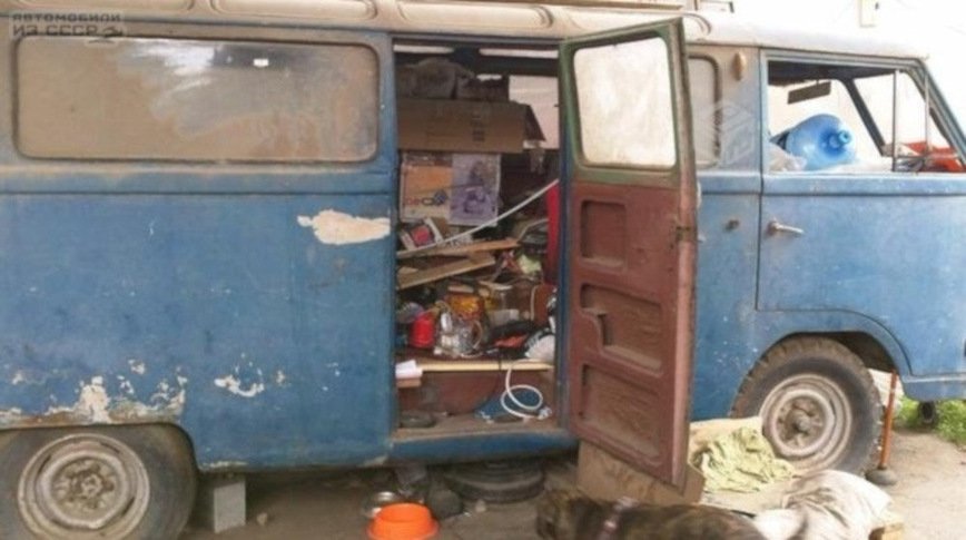 В Чили нашли уникальный советский микроавтобус - today.ua