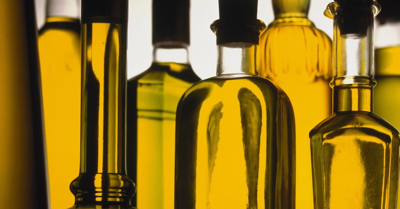 В Україні стрімко дорожчає соняшникова олія: названо основною причиною зростання цін