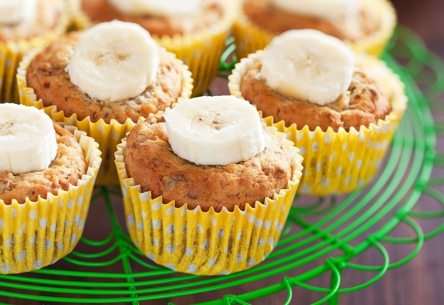 Банановые маффины – рецепт нежных кексов на скорую руку - today.ua