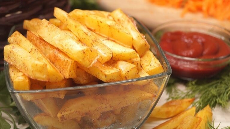Картопля фрі в духовці без олії: простий рецепт улюбленої страви з Макдональдса - today.ua