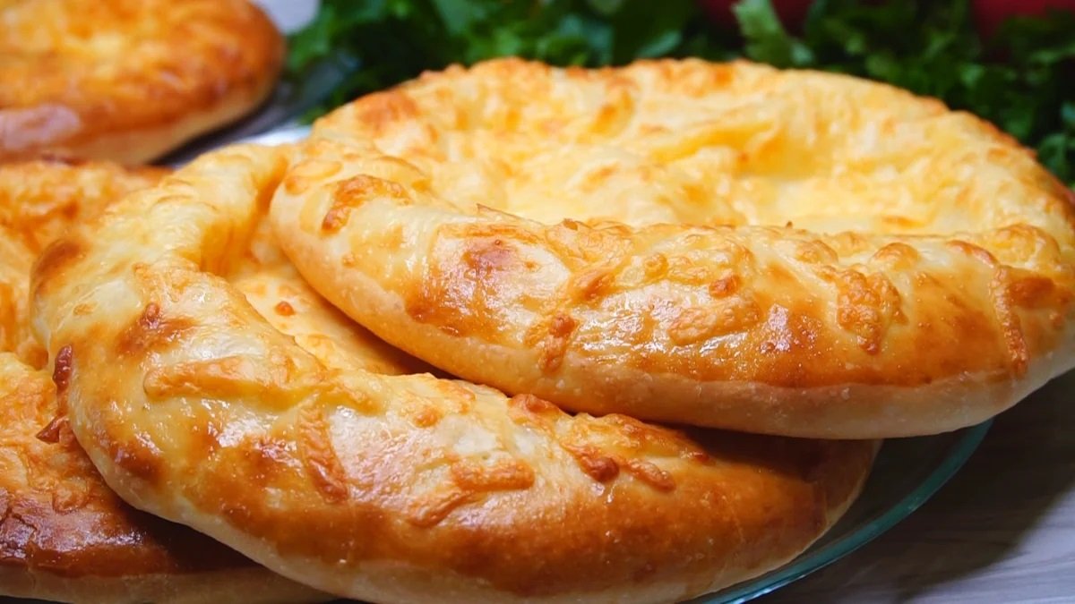 Хачапури по-мегрельски: рецепт закрытого грузинского пирога от шеф-повара