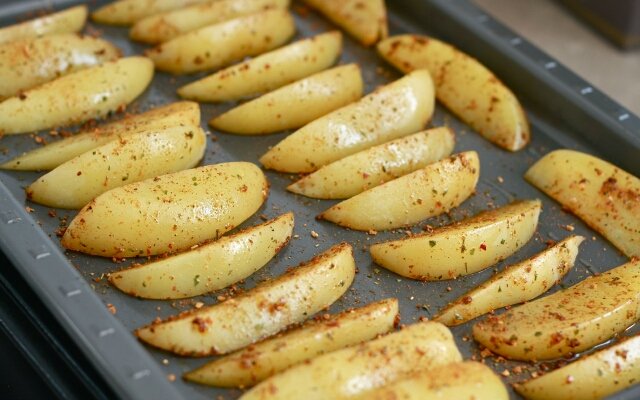 Картофель по-деревенски: рецепт блюда, которое не попробуешь в ресторане