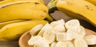 Що станеться з організмом, якщо їсти банани щодня  - today.ua