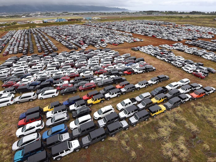 Коронавирус: около 20 000 машин бросили “умирать“ в поле - today.ua
