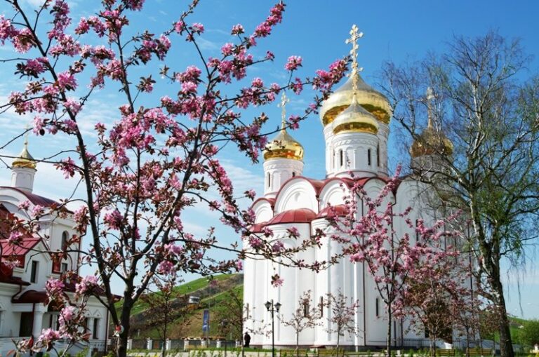 8 квітня: що принесе день Гавриїла Благовіста і яких традицій дотримуватися - today.ua