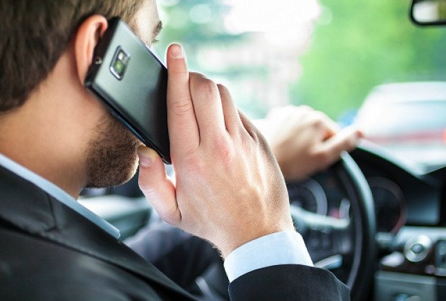 Мобільні оператори можуть підтвердити, що водій користувався телефоном - today.ua