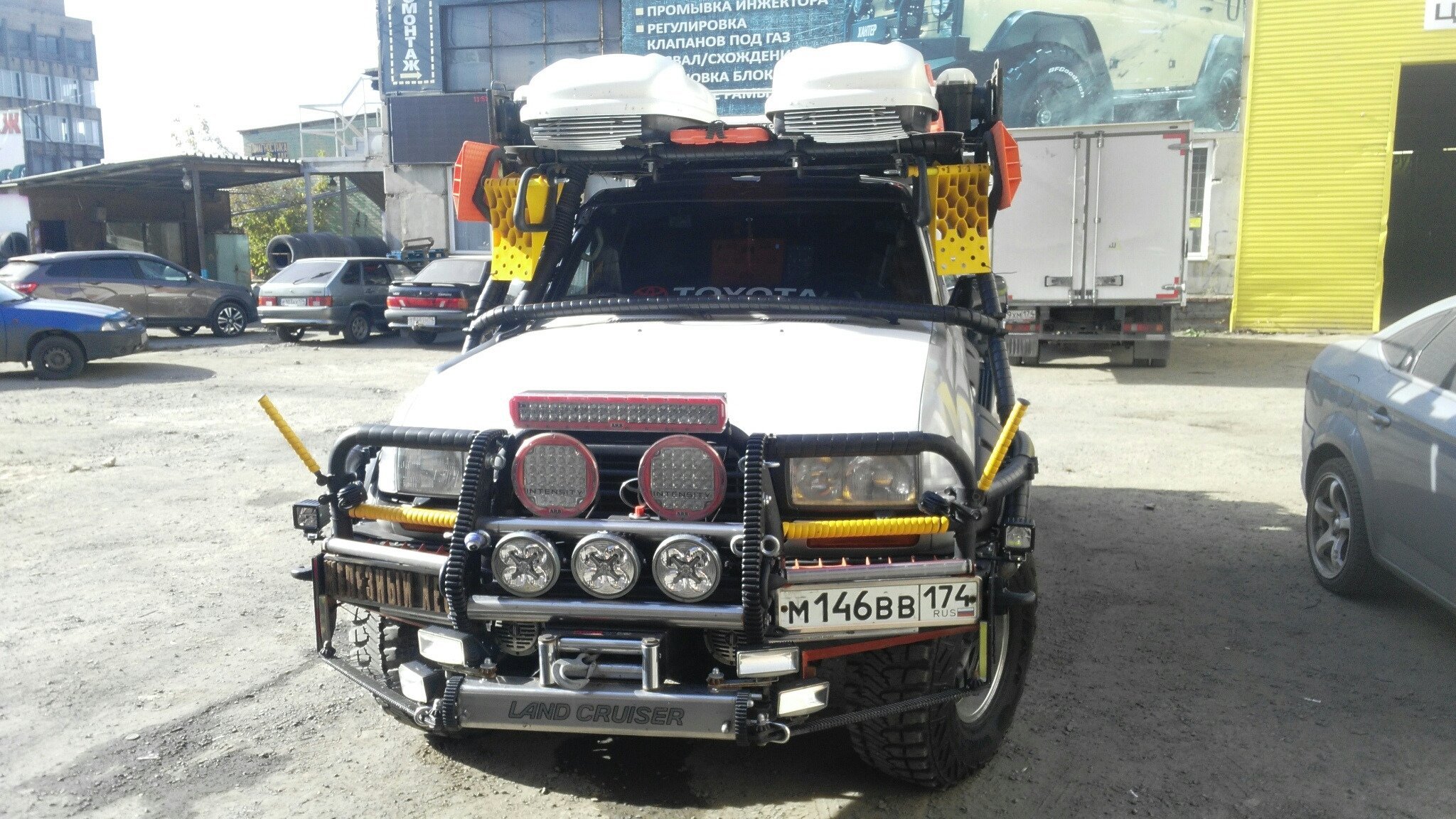 Toyota Land Cruiser 80, що може пережити Апокаліпсис - today.ua