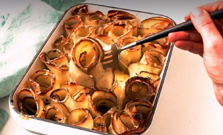 Запечена картопля – смачніша за чіпси: рецепт хрусткої закуски до свята і на кожен день - today.ua