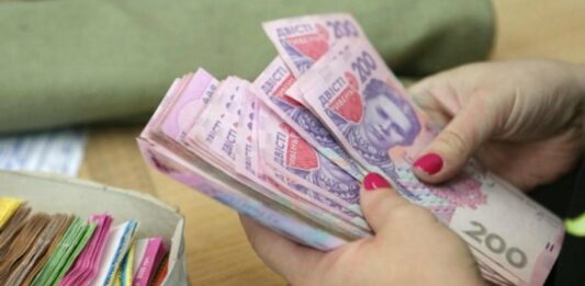 Допомога переселенцям: Кабмін розширив перелік отримувачів 2200 грн  - today.ua