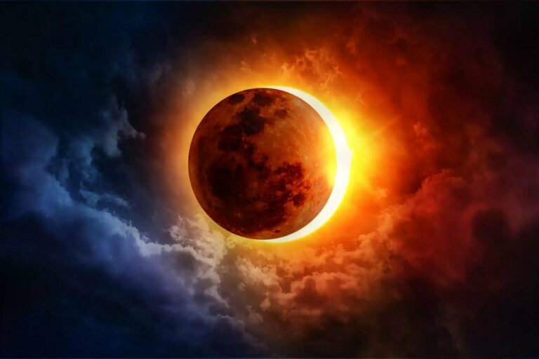 Сонячне і місячне затемнення в червні 2020 різко змінять життя людей - астрологи - today.ua
