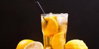 Лимонный сок укрепляет иммунитет и защищает от рака: полезные свойства цитруса назвали ученые - today.ua