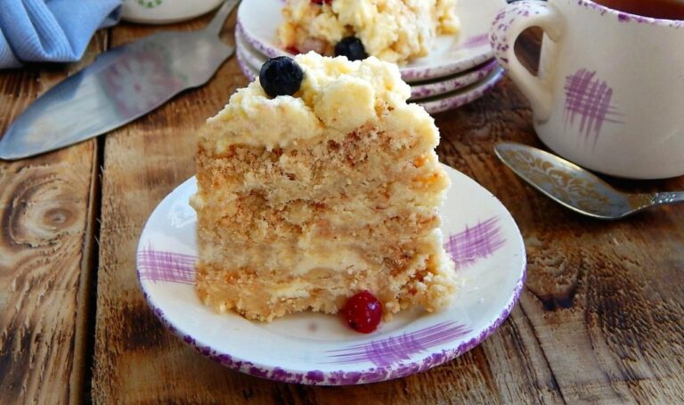 Домашній торт «Пломбір» без випічки: простий рецепт ніжного і в міру солодкого десерту - today.ua