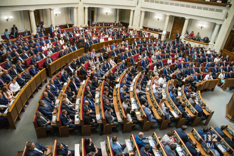 Рада проголосувала за обов’язкове масове тестування на коронавірус - today.ua