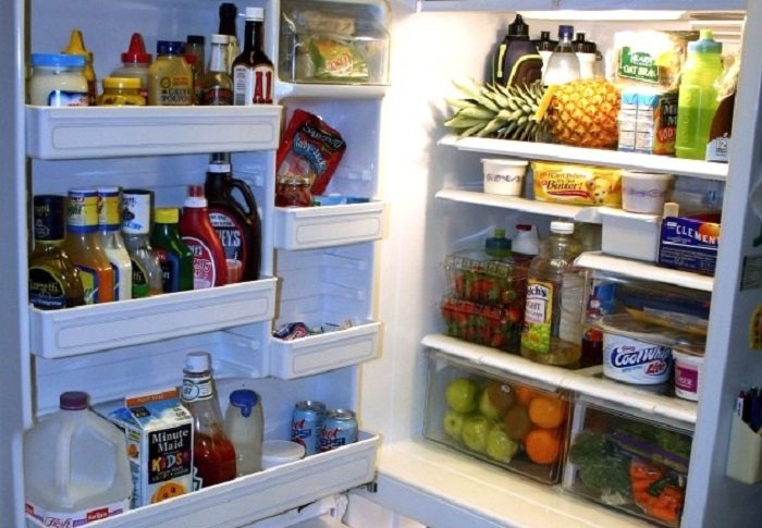 Продукти, які не люблять низьких температур: що краще зберігати на дверцятах холодильника - today.ua