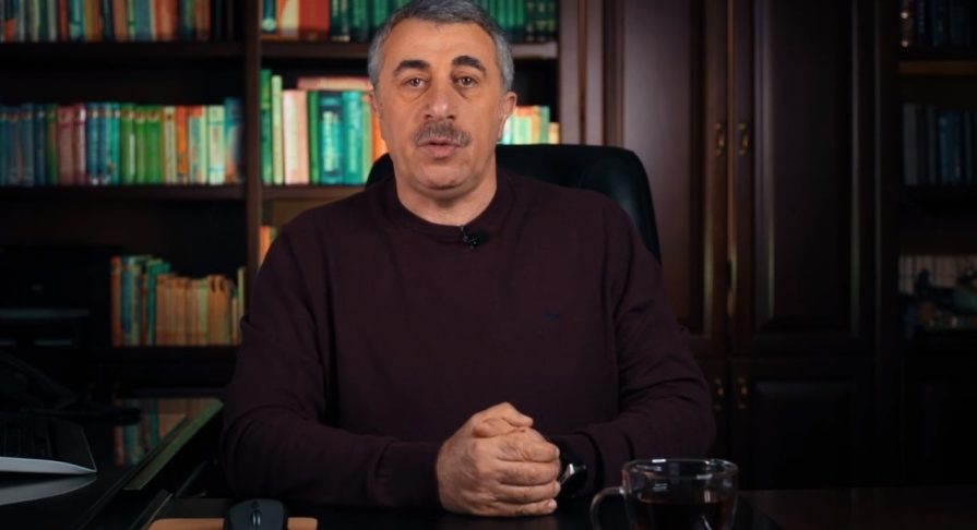 Комаровский рассказал, как не заразиться коронавирусом через деньги