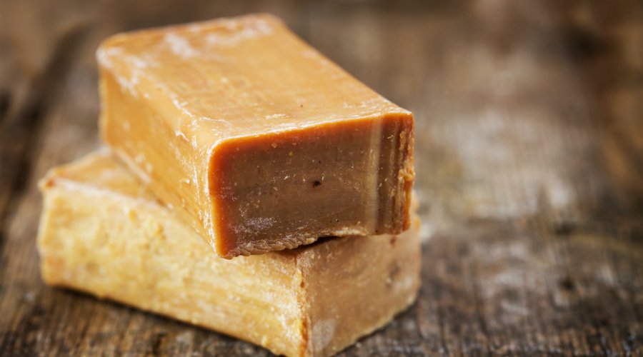 Господарське мило не тільки для прання: як використовувати засіб у побуті