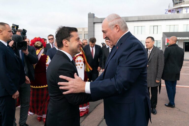 Лукашенко сделал Зеленскому приятный сюрприз: “Знак дружбы между белорусами и украинцами“   - today.ua
