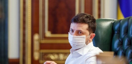 Зеленський пригрозив українцям посиленням карантину: “Тримаємо руку на пульсі“  - today.ua