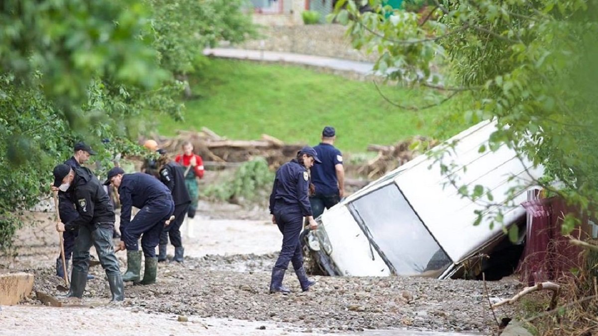 Західна Україна на межі нових затоплень: які області під загрозою
