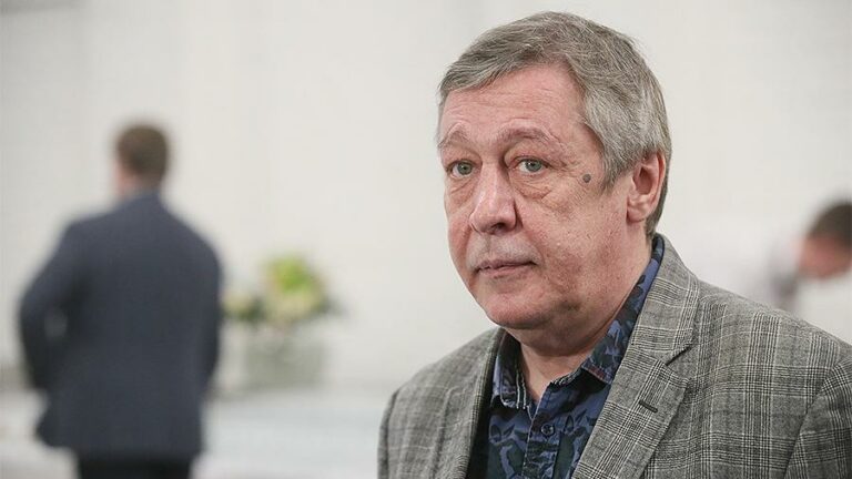 Адвокат рассказал о состоянии Ефремова в день ДТП: “Он умер в тот же день“ - today.ua