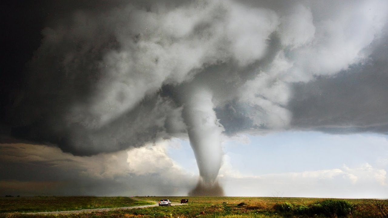 Ученые рассказали, что ждет Украину в ближайшие годы: аномальный зной и торнадо – не самое страшное