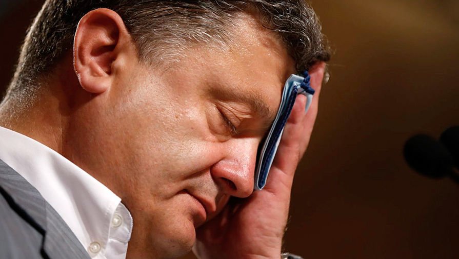 Порошенко урізали зарплату через прогули в Раді: грошей не отримає