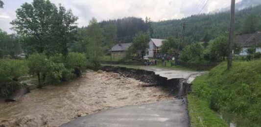 Новый удар стихии по Западной Украине: Закарпатье опять уходит под воду - today.ua