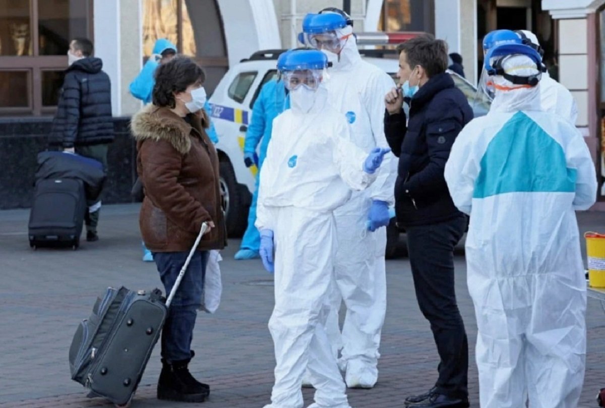 Дороги важнее: из фонда борьбы с COVID-19 отдали 35 млрд «Укравтодору»