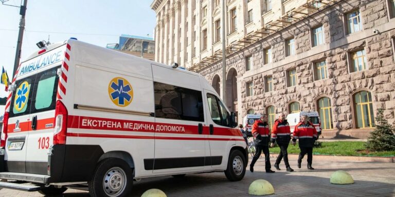 Коронавирус в Киеве распространяет молодежь: столица на грани попадания в «оранжевую» зону - today.ua