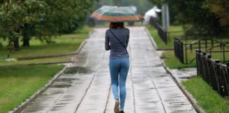 В Україні похолодає до +12: синоптики назвали регіони, де в найближчі дні зіпсується погода та пройдуть дощі - today.ua