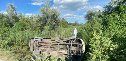 Авария маршрутки в Днепропетровской области: сбежавшего водителя ищет полиция - today.ua