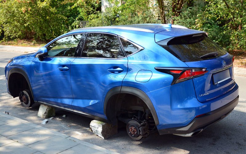 5 способів зробити так, щоб з вашого авто нічого не зняли