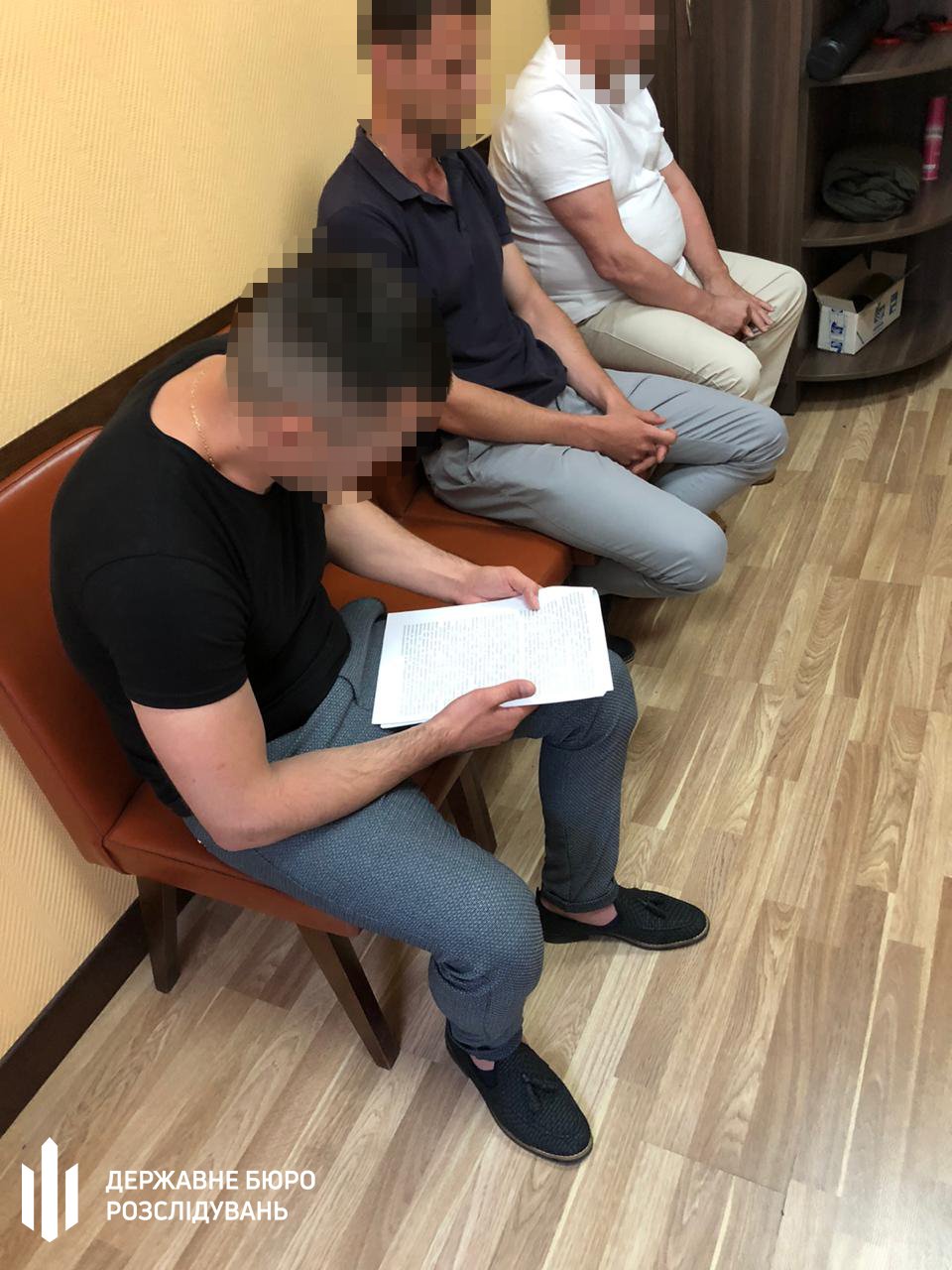 В Одессе задержали банду под руководством высокопоставленного чиновника СБУ: требовали деньги и угрожали убить родных
