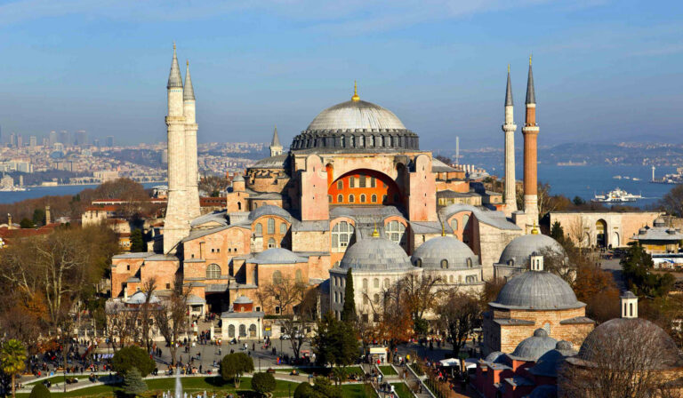 Смена собора Святой Софии на мечеть может углубить раскол между исламом и христианством: Эрдоган возвращает Турцию в средневековье - today.ua