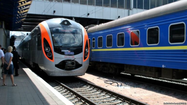 Поїзди у дефіциті: Укрзалізниця звернулася до пасажирів, які виїжджають за кордон - today.ua