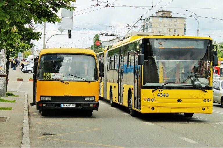 В Україні заборонять маршрутки: як люди будуть добиратися до роботи - today.ua