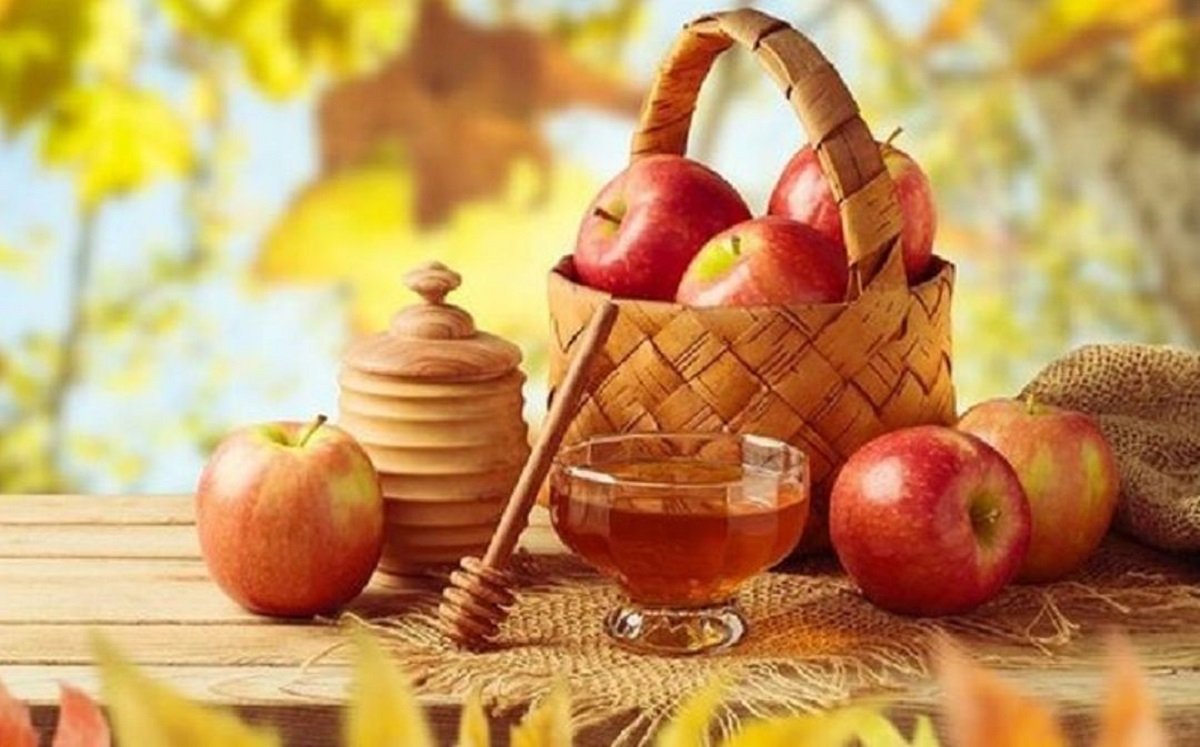 Свято 19 серпня: Яблучний Спас - що обов'язково слід зробити в цей день