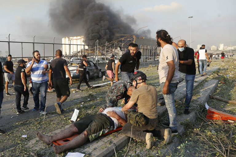 Взрыв в Бейруте: количество жертв выросло, власти хотят ввести ЧП - последние подробности трагедии  - today.ua
