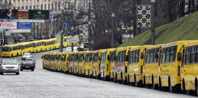 В Киеве подорожает проезд в маршрутках: льготников станет меньше     - today.ua