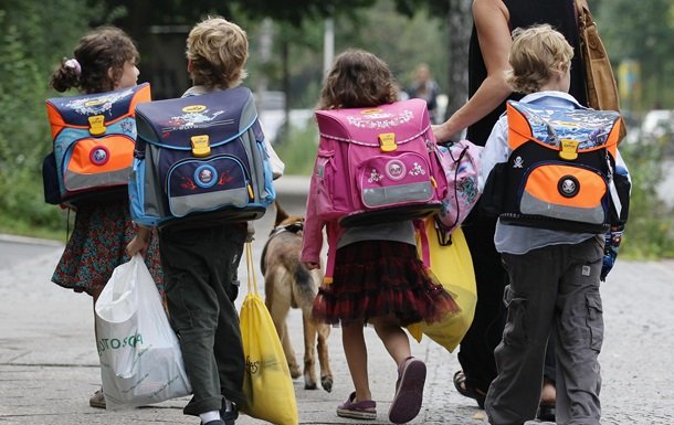 Сколько стоит собрать ребенка в школу к 1 сентября: аналитики подсчитали   - today.ua