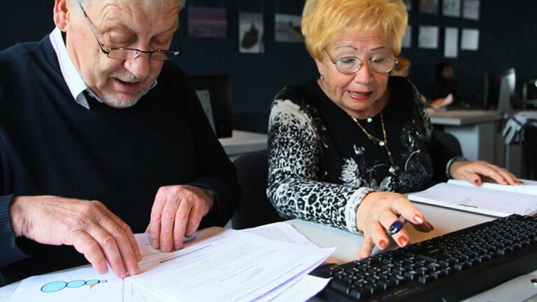 Українці зможуть оформляти пенсії по-новому: “Більше не потрібно звертатися в ПФУ“ - today.ua