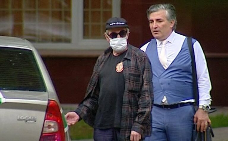 Єфремов знову уклав договір зі своїм адвокатом Ельманом Пашаєвим: доля актора вирішена - today.ua