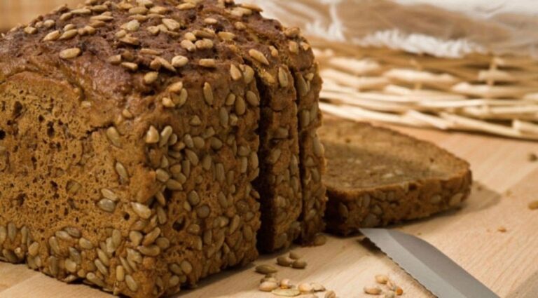 Який хліб для організму найкорисніший: не містить цукру і солі - today.ua