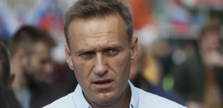 У Путіна висловилися про недугу Навального: “Буде розслідування“ - today.ua